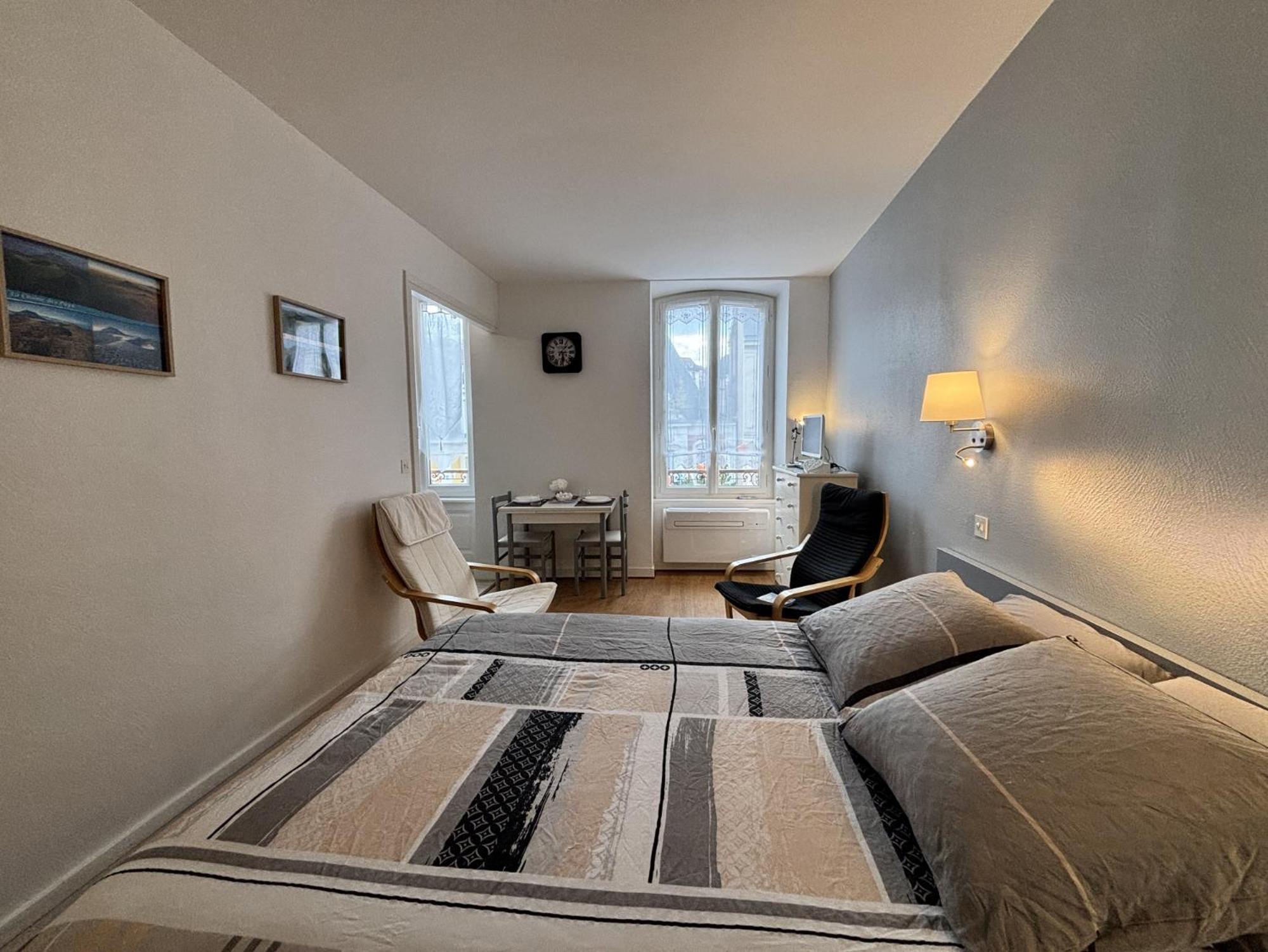Le Sancy - Studio - 1 Lit - 2 Pers - Clim Châtel-Guyon Exterior foto