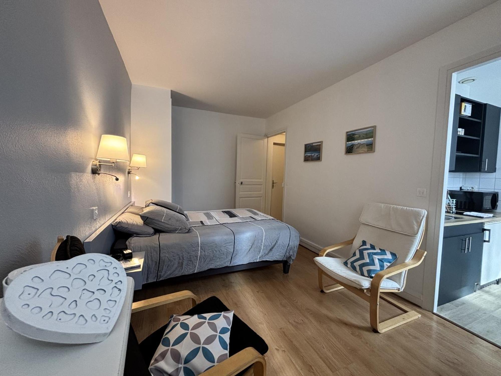 Le Sancy - Studio - 1 Lit - 2 Pers - Clim Châtel-Guyon Exterior foto